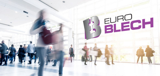 Messsehalle mit Blechexpo-Banner