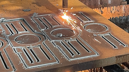 Brennzuschnitte werden auf einer Brennschneideanlage gefertigt